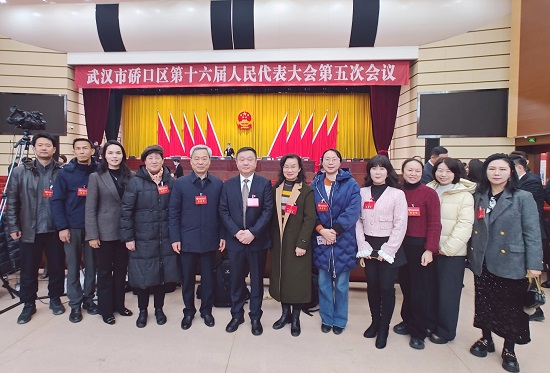 履职尽责显担当 建言献策