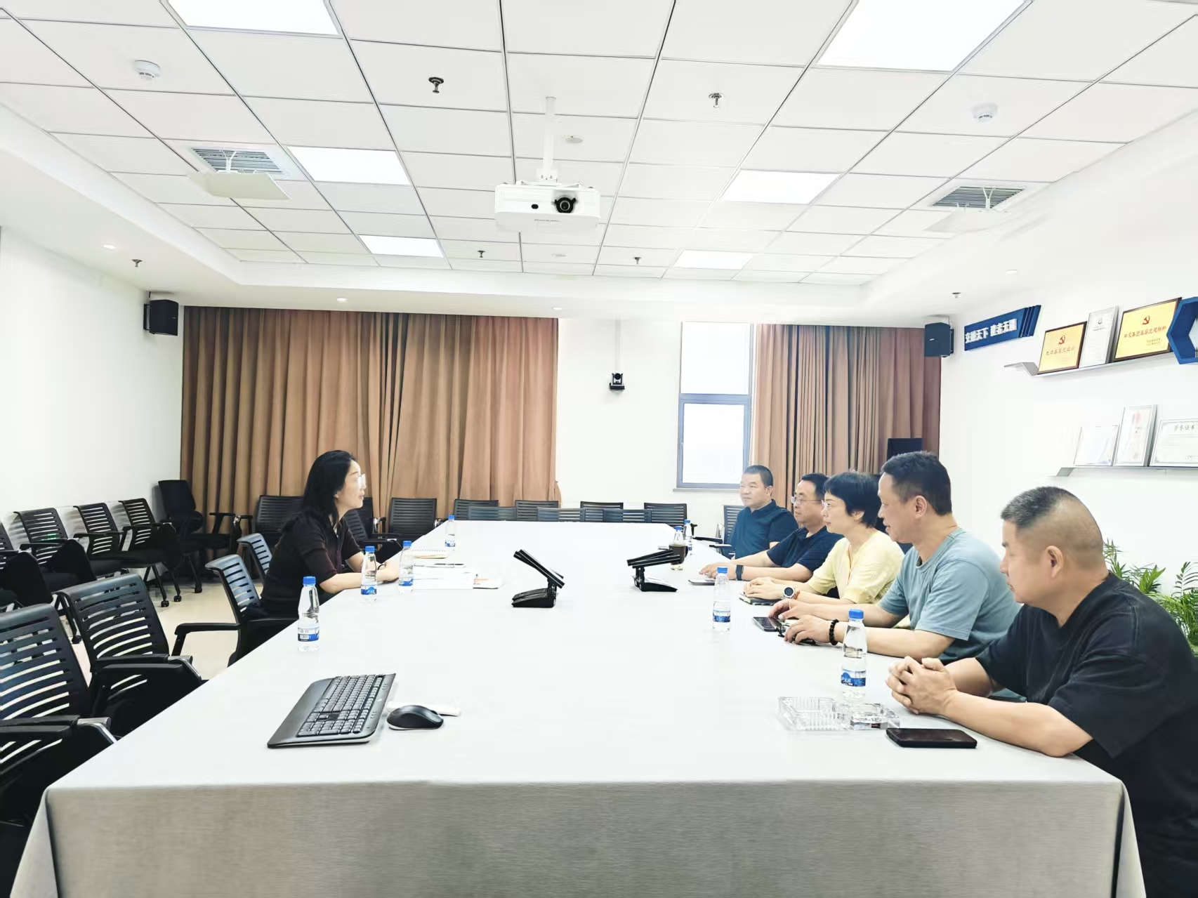 民进经开区工委公路二院